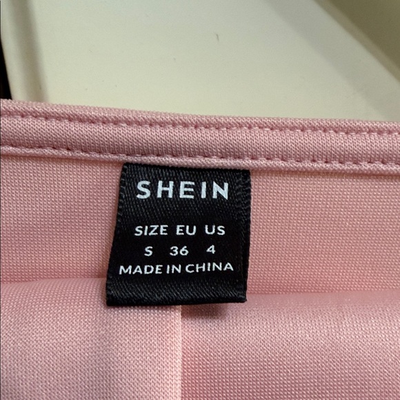 SHEIN Light Pink Peplum Top with Bow Closure - Picture 2 of 4